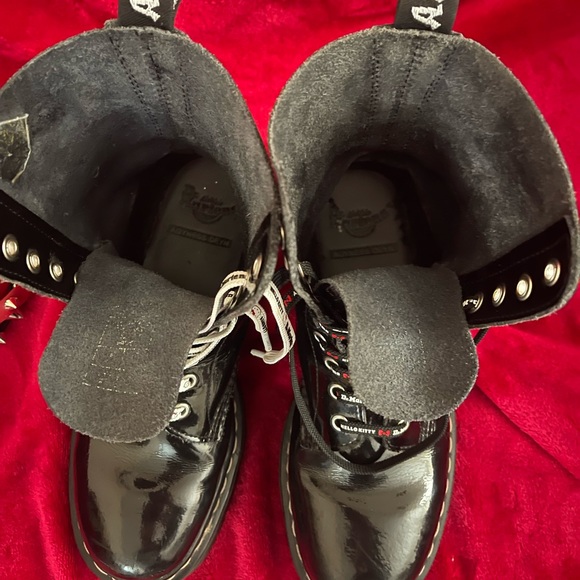 rare dr.martens aggy 1490 patent boot - Picture 8 of 9